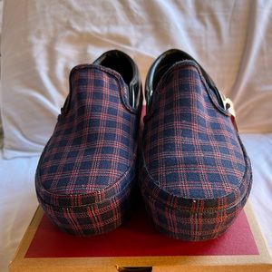 Vans black/red/blue plaid platform slip-ons w/ black patent NWT/box. Women’s 7.